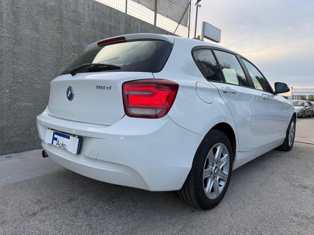 Bmw 118d 5p. Sport,Climatronic bizona,Xeno+Led,cerchi in lega,sensori di parcheggio,ecc.