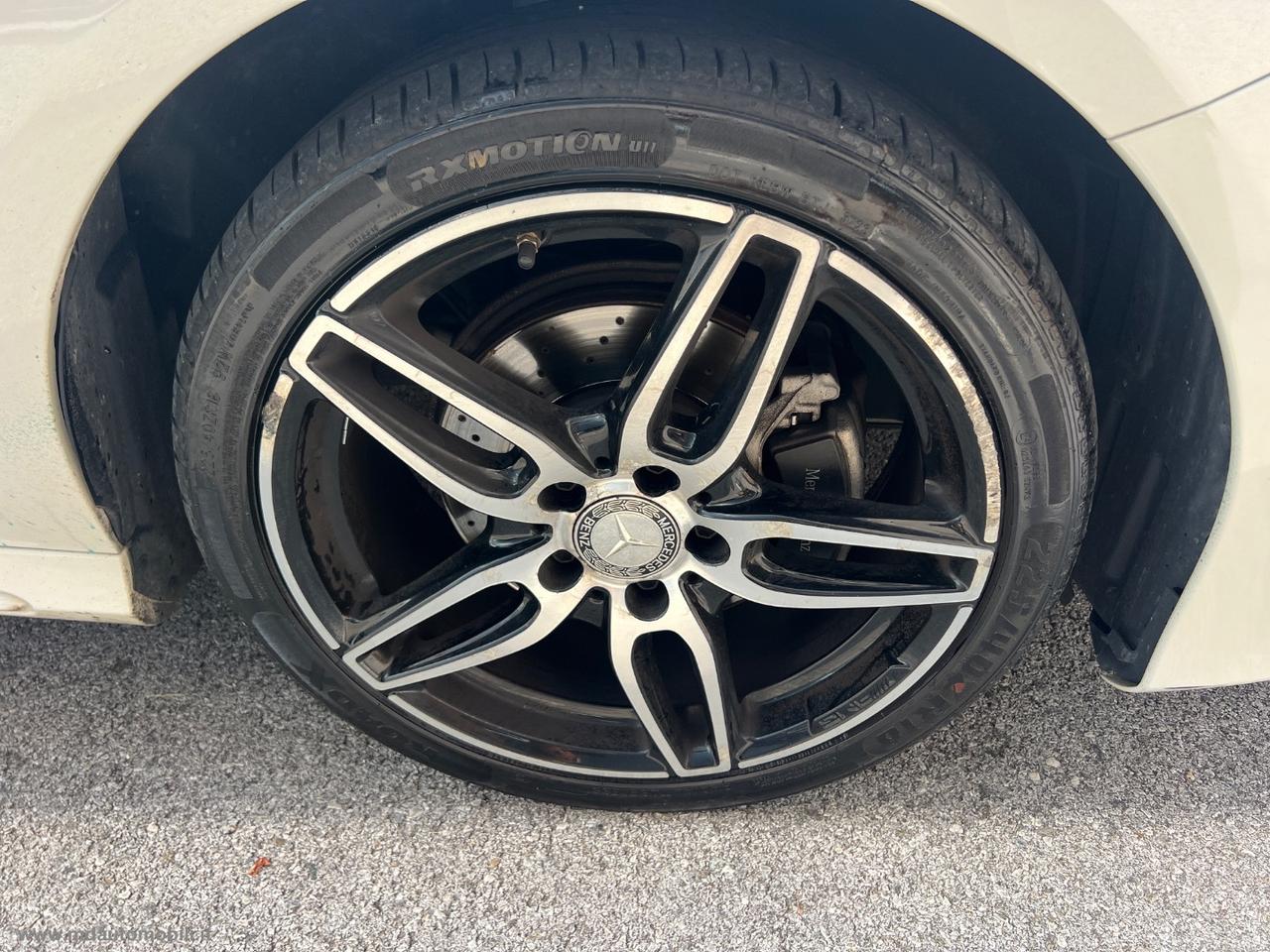 MERCEDES-BENZ B 180 d Automatic Premium TETTO PACK AMG