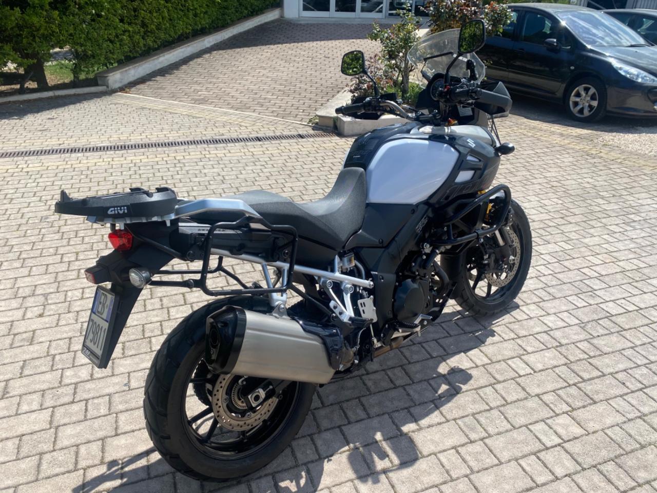 SUZUKI V-STROM DL 1000 unico propietario