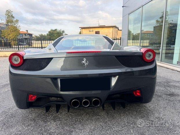 FERRARI 458 Italia DCT