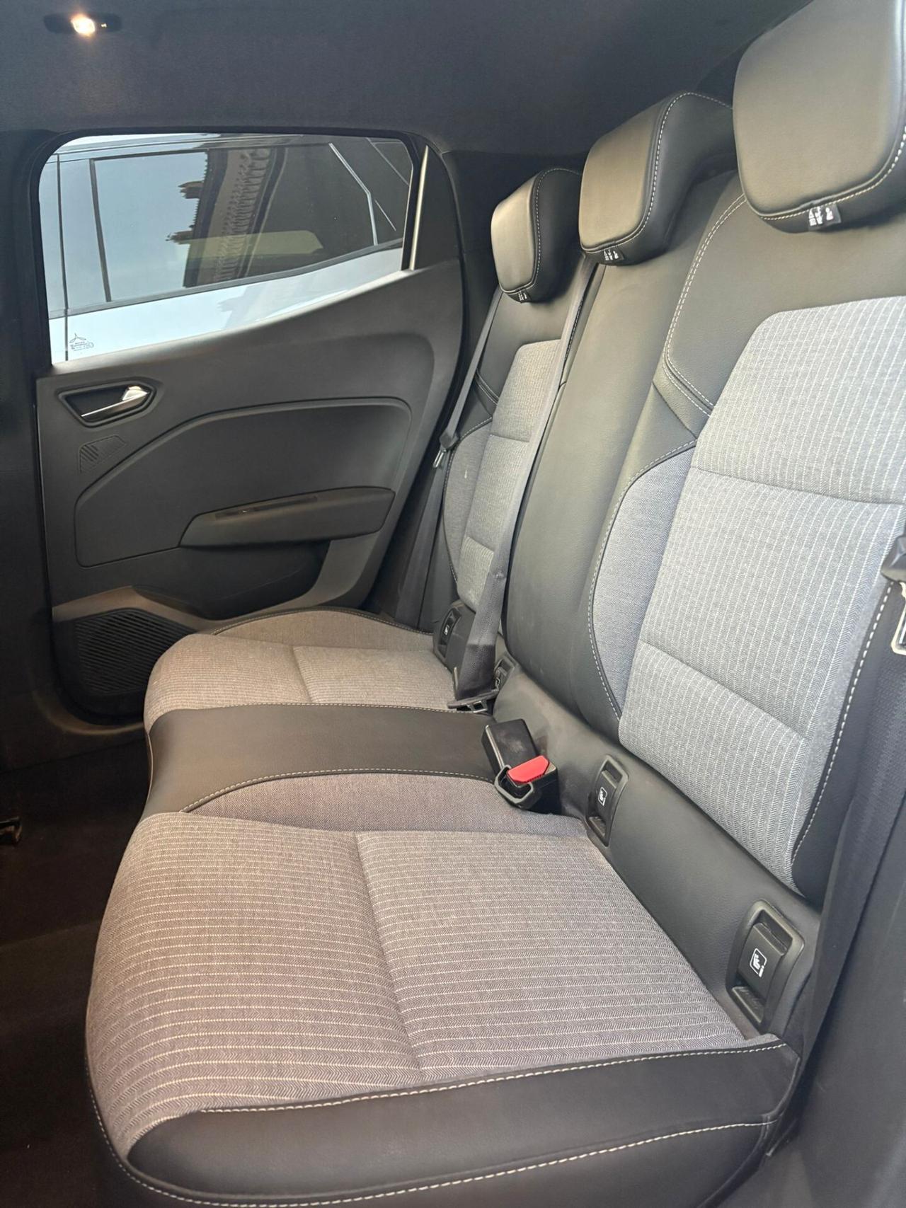 Renault Clio TCe 90 CV 5 porte Techno