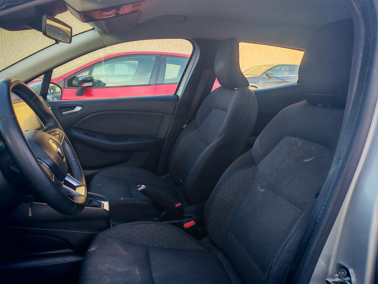 Renault Clio Full Hybrid E-Tech 140 CV 5 porte Intens C/A