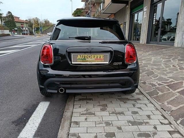 Mini 1.5 COOPER *6.400 KM*, NAVI, LED, UNICOPROPRIETARIO