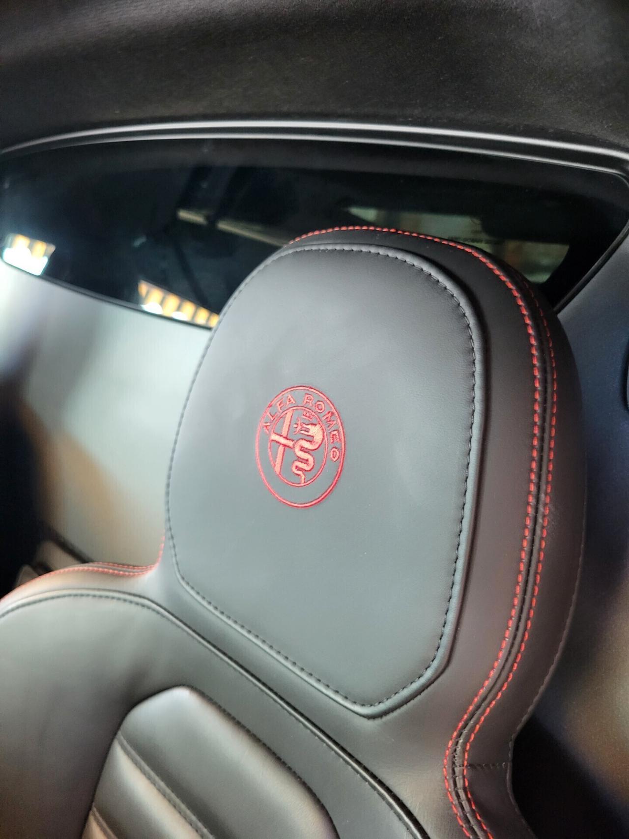 Alfa Romeo 4C 1750 TBi