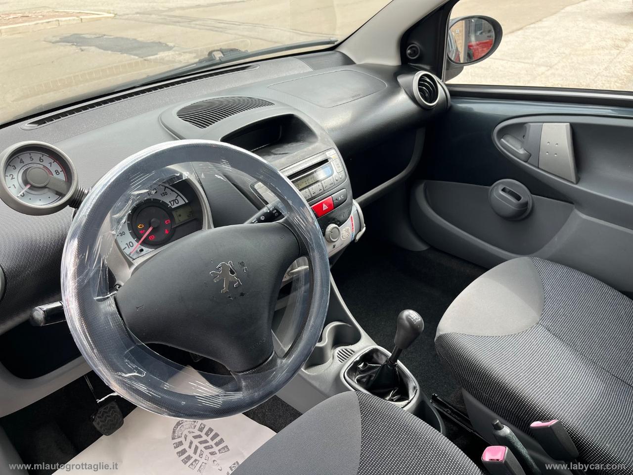 PEUGEOT 107 1.0 68 CV 5p. Urban Move