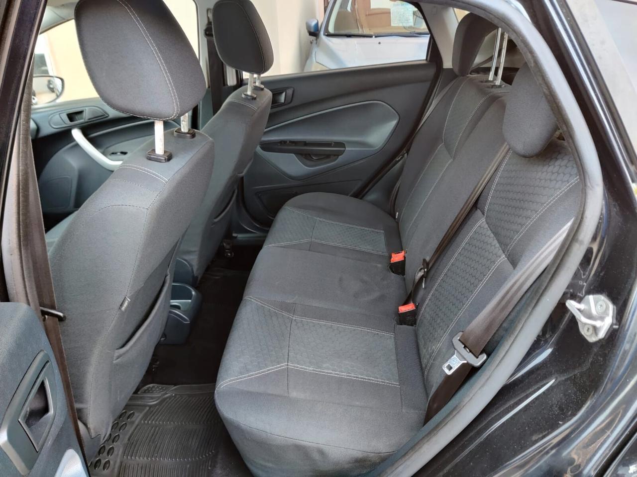 Ford Fiesta 1.4 TDCi 5p. Titanium