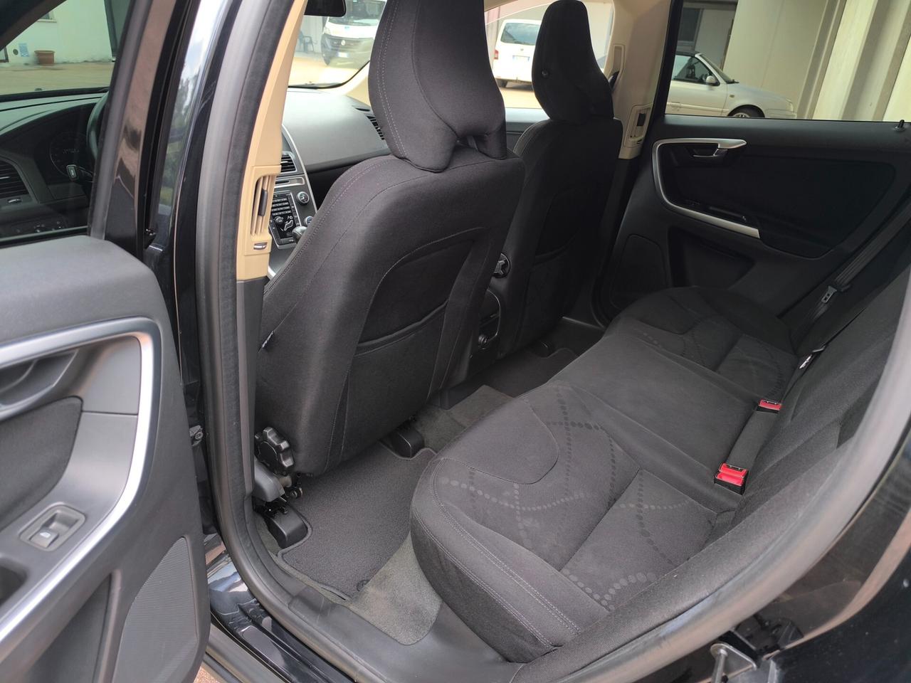 Volvo XC 60 XC60 D5 AWD Summum