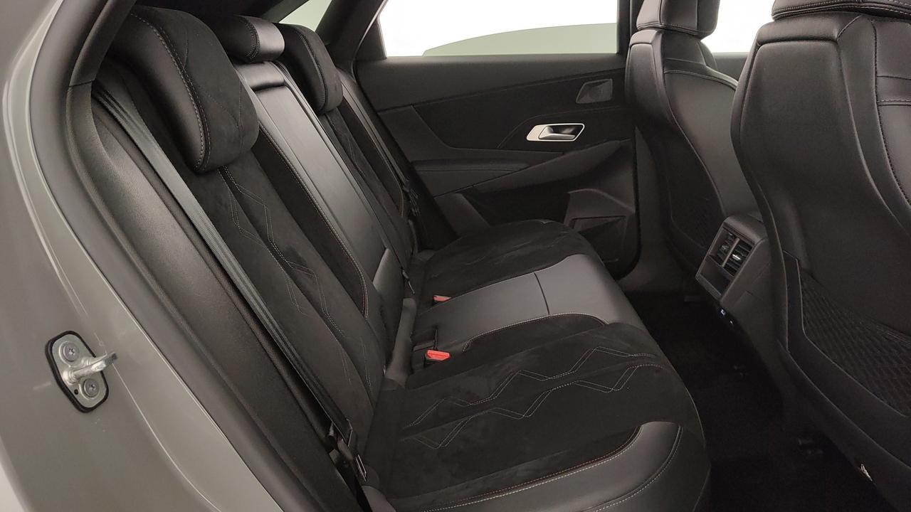 DS DS7 1.6 e-tense phev Performance Line+ 225cv auto