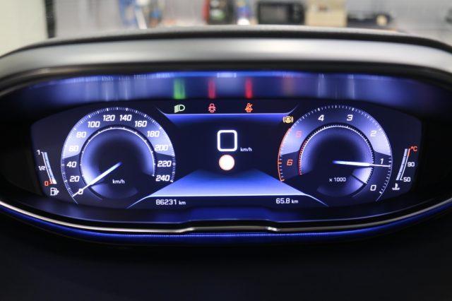 PEUGEOT 3008 BlueHDi 130 S&S Allure "PARI AL NUOVO"