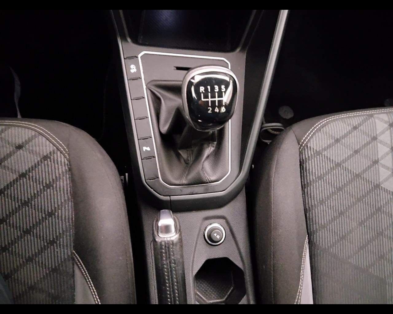 VOLKSWAGEN Taigo - Taigo 1.0 tsi R-Line 110cv