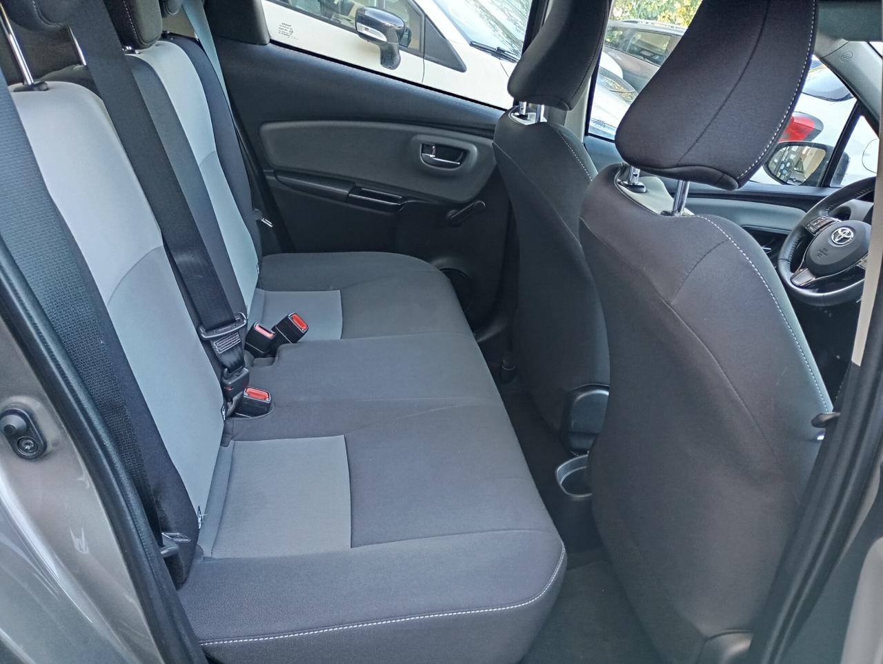 Toyota Yaris 5P 1.5 Hybrid Business Aut.