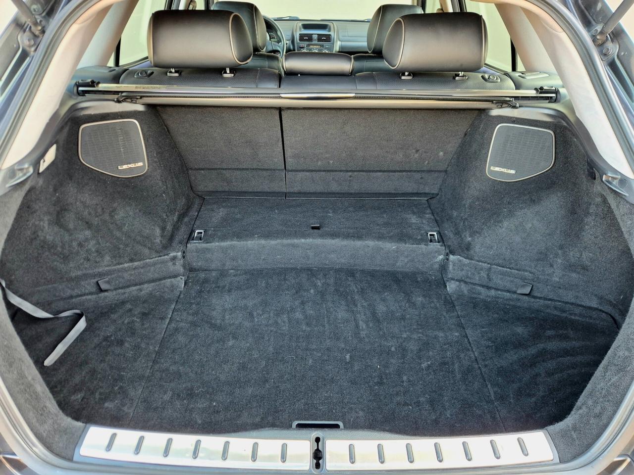 Lexus IS 200 200i 24V cat Wagon Plus