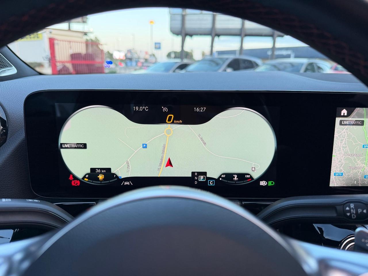 MERCEDES GLA 200D 150CV PREMIUM AMG NIGHT EDITION