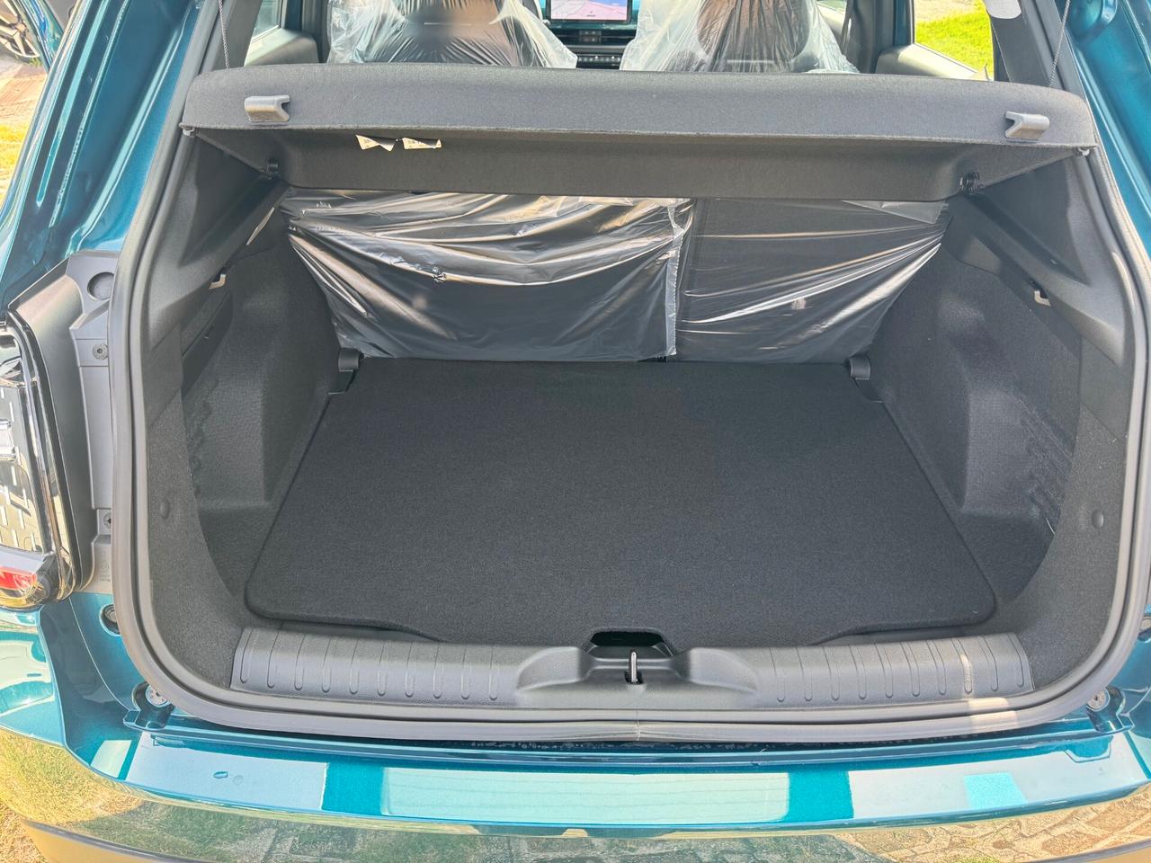 FIAT 600 1.2cc Hybrid 101cv DCT MHEV ICON