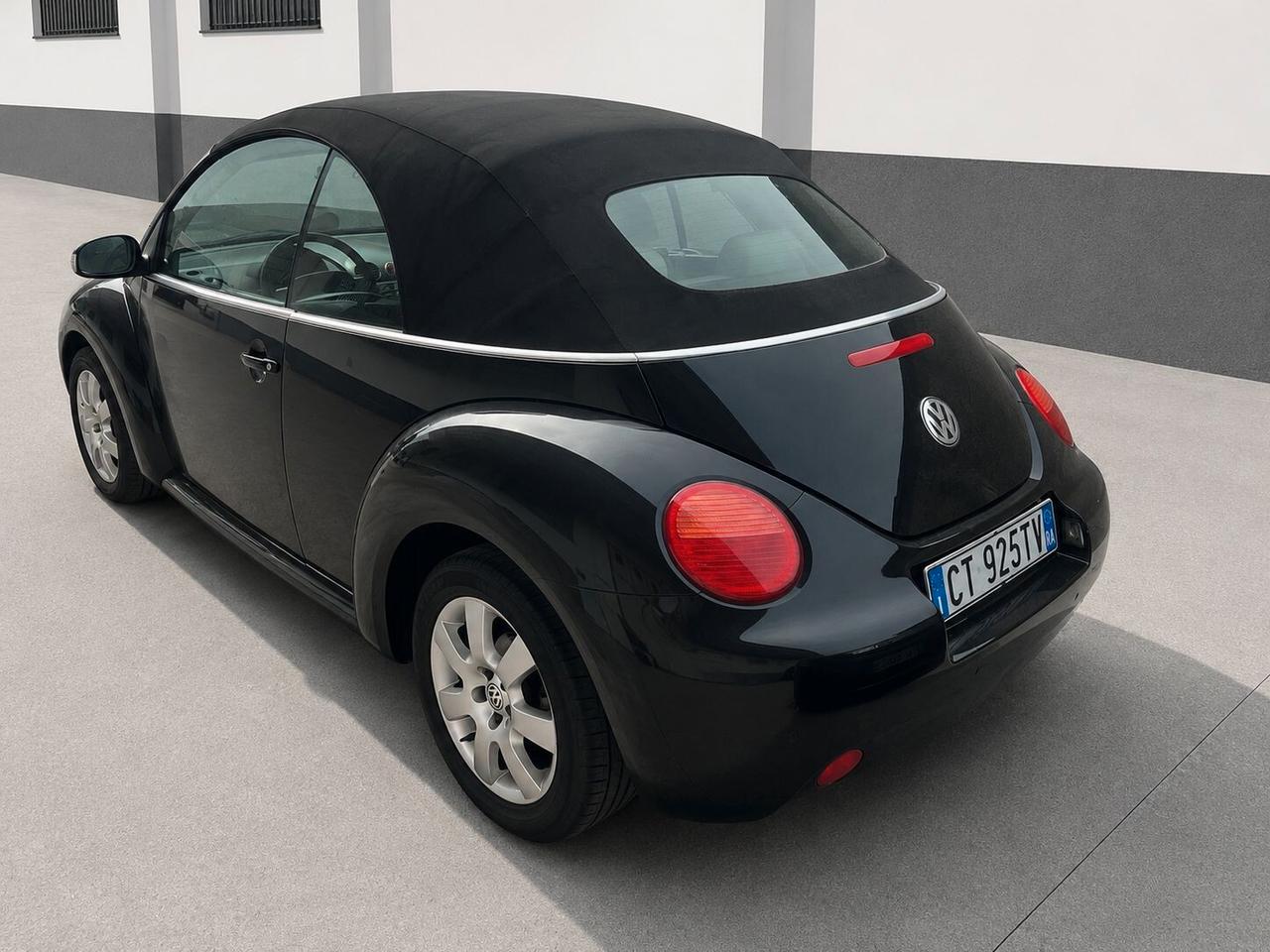 Volkswagen New Beetle 1.6 Cabrio