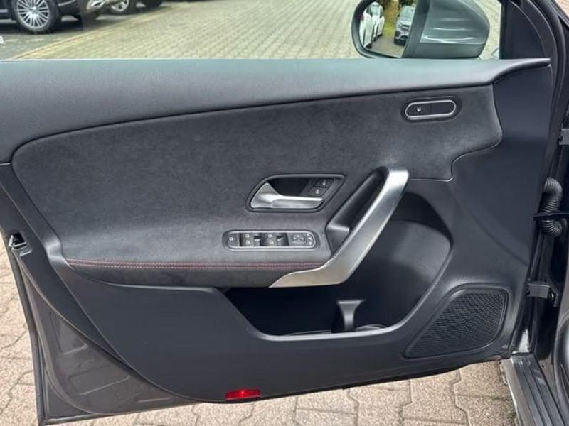 Mercedes-Benz Classe A A 200 Premium AMG LED NAVI