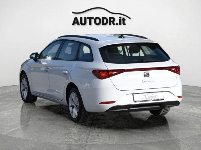 SEAT Leon Sportstourer 1.5 TGI DSG Business FULL LED, Navi