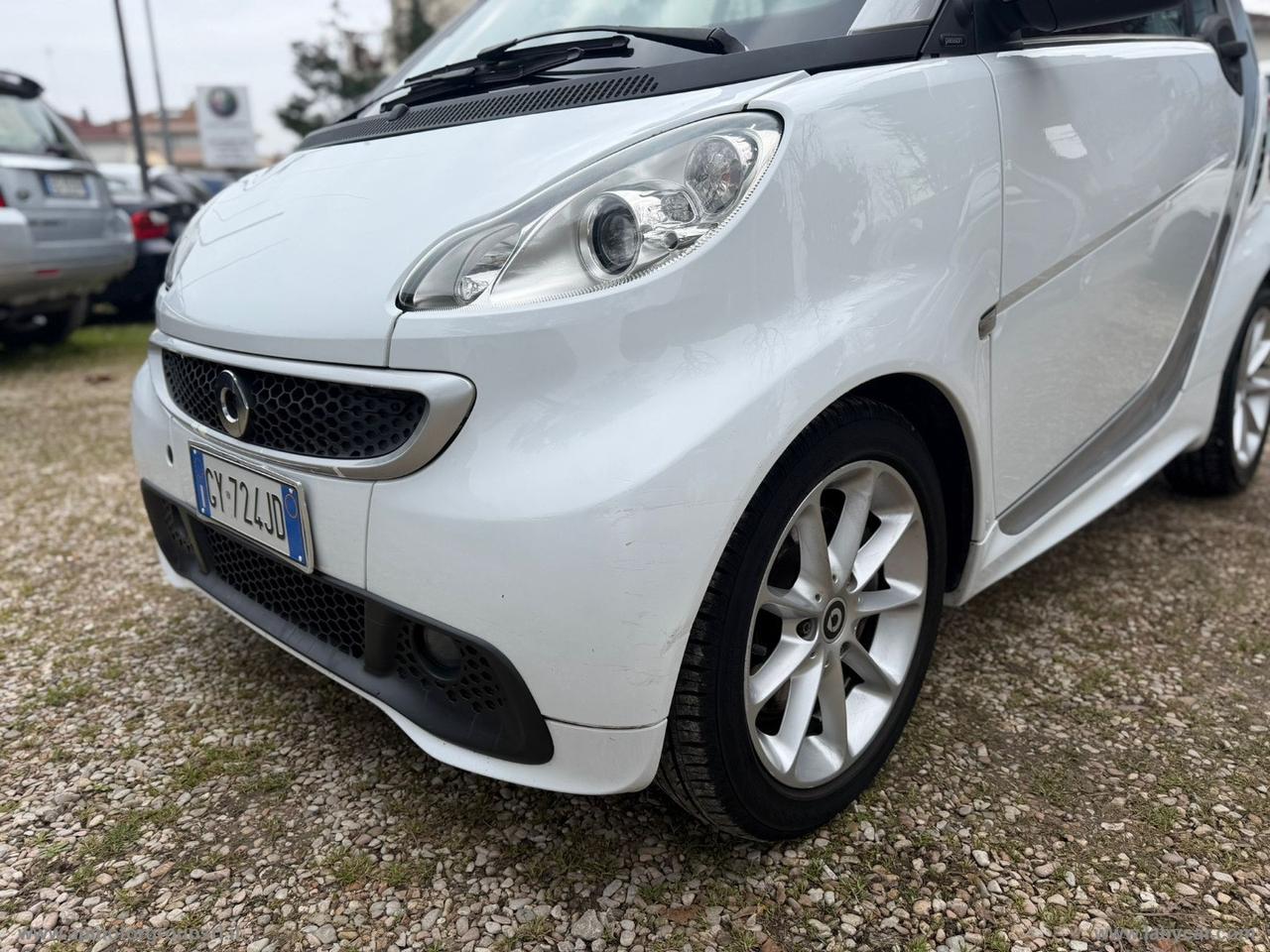 SMART fortwo 1000 52 kW MHD coupé passion