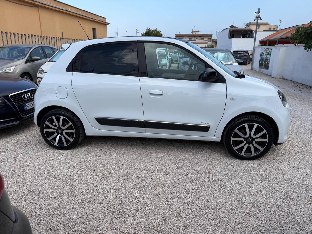 Renault Twingo SCe Stop&Start La Parisienne