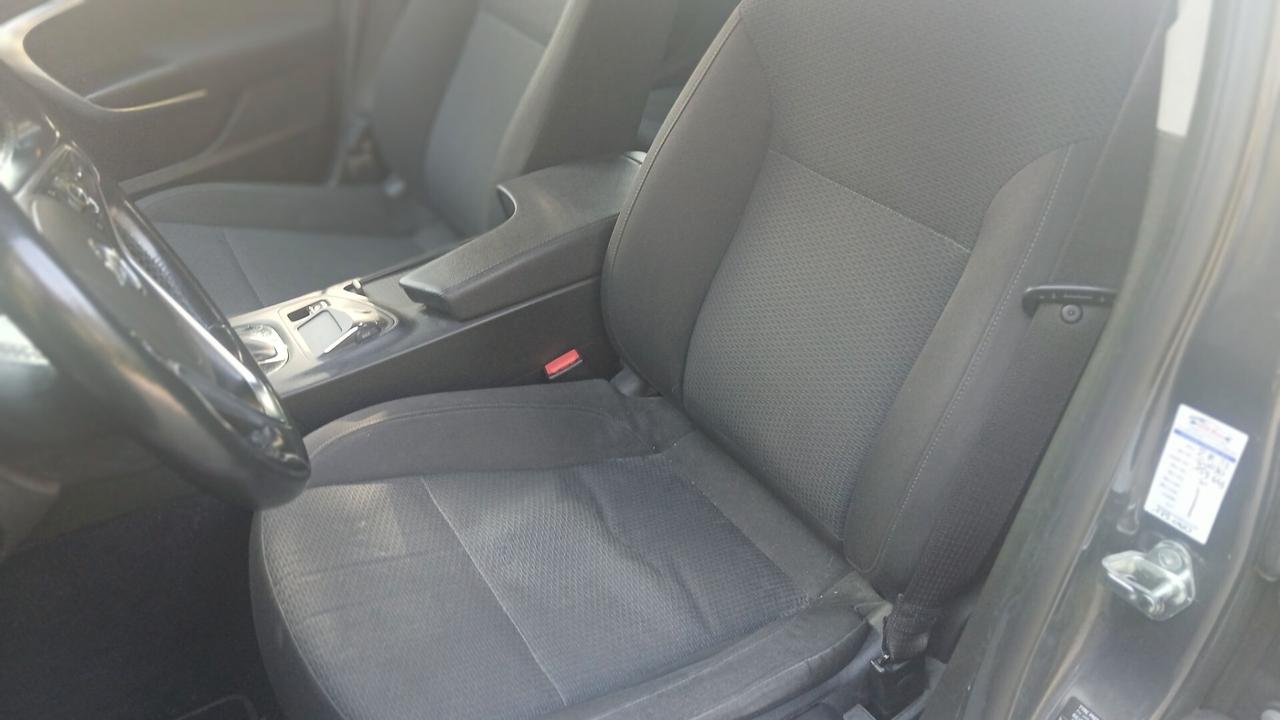 Opel Insignia 2.0 CDTI AUTOM. TAGLIANDATA OPEL