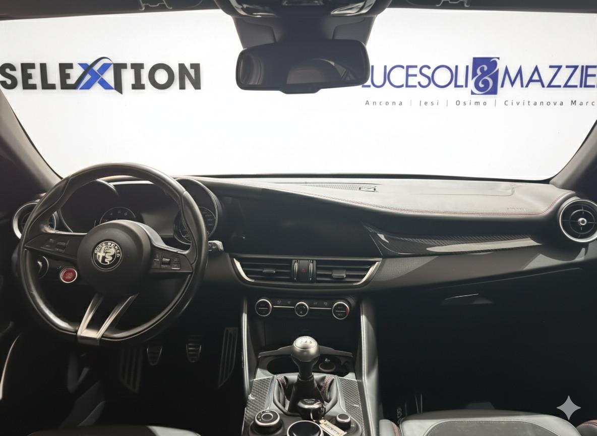 ALFA ROMEO ALFA ROMEO Giulia Quadrifoglio GIULIA 2.9T V6 ALFA 510HP MTX RWD QV