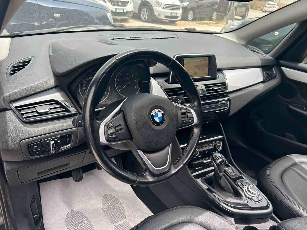 Bmw 218d Active Tourer Luxury OUTLET