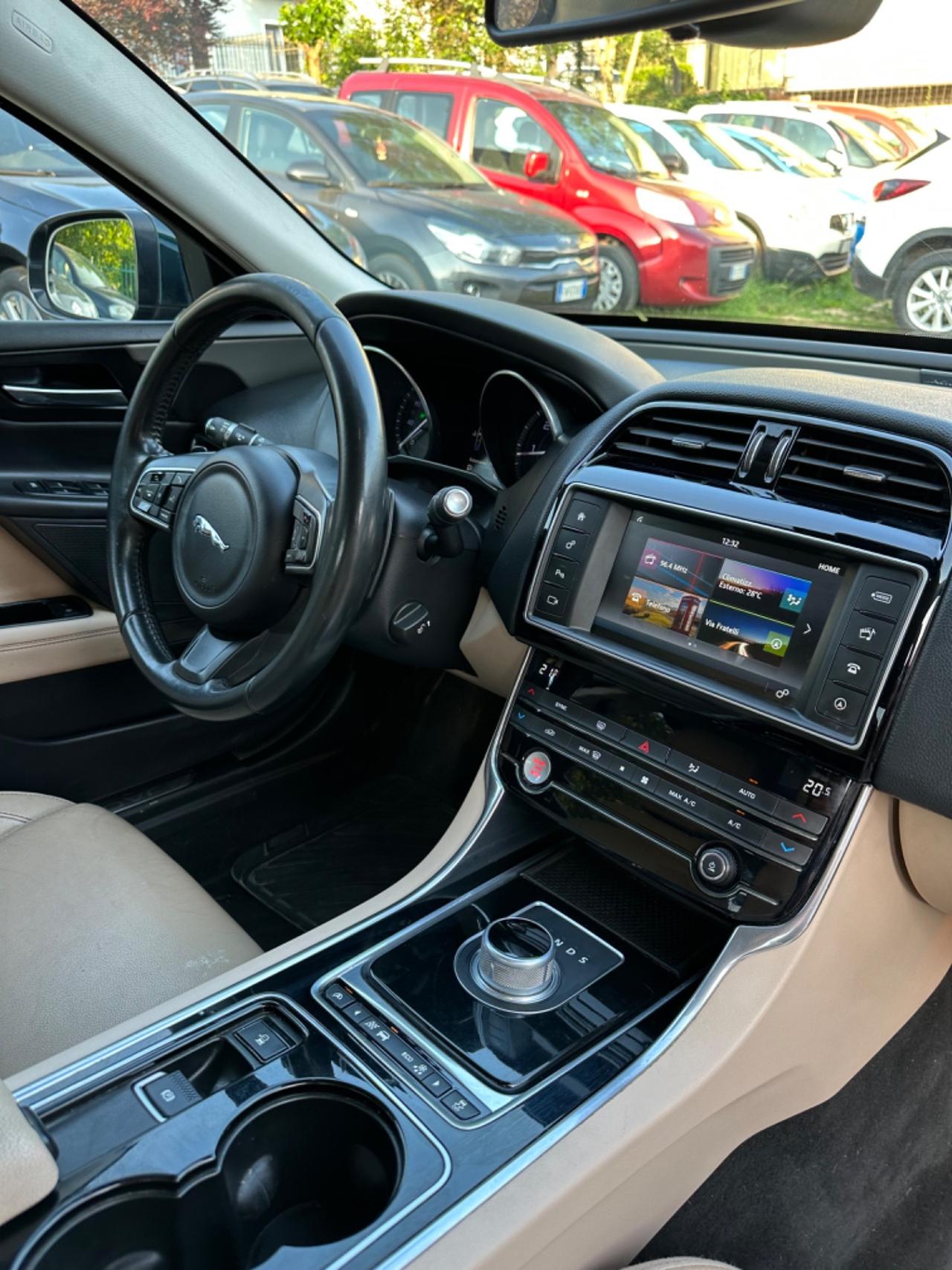 Jaguar XE 2.0 D PRESTIGE KMCERT UNICOPR