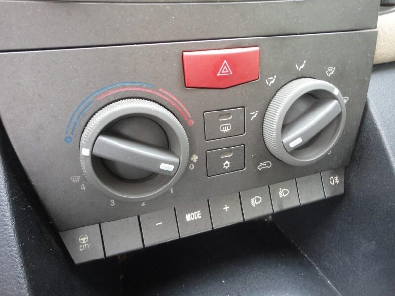 LANCIA Ypsilon 1.2 Oro