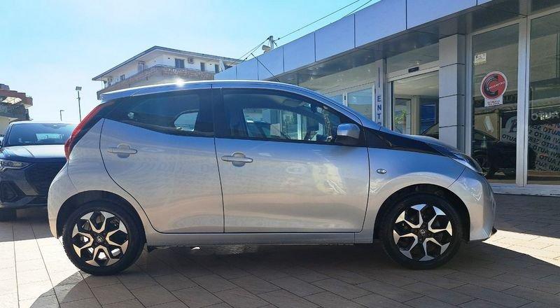 Toyota Aygo Connect 1.0 Vvt-i 72