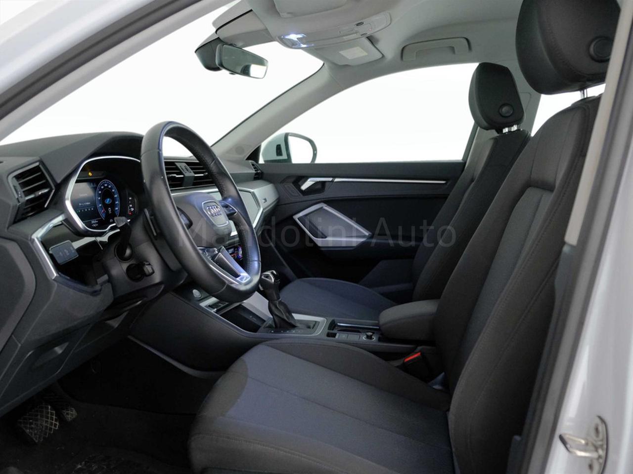 Audi Q3 35 1.5 tfsi business advanced s tronic