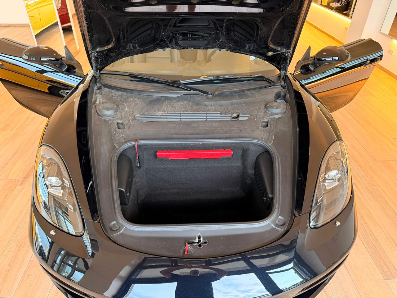 Porsche 718 Spyder Boxster 2.0