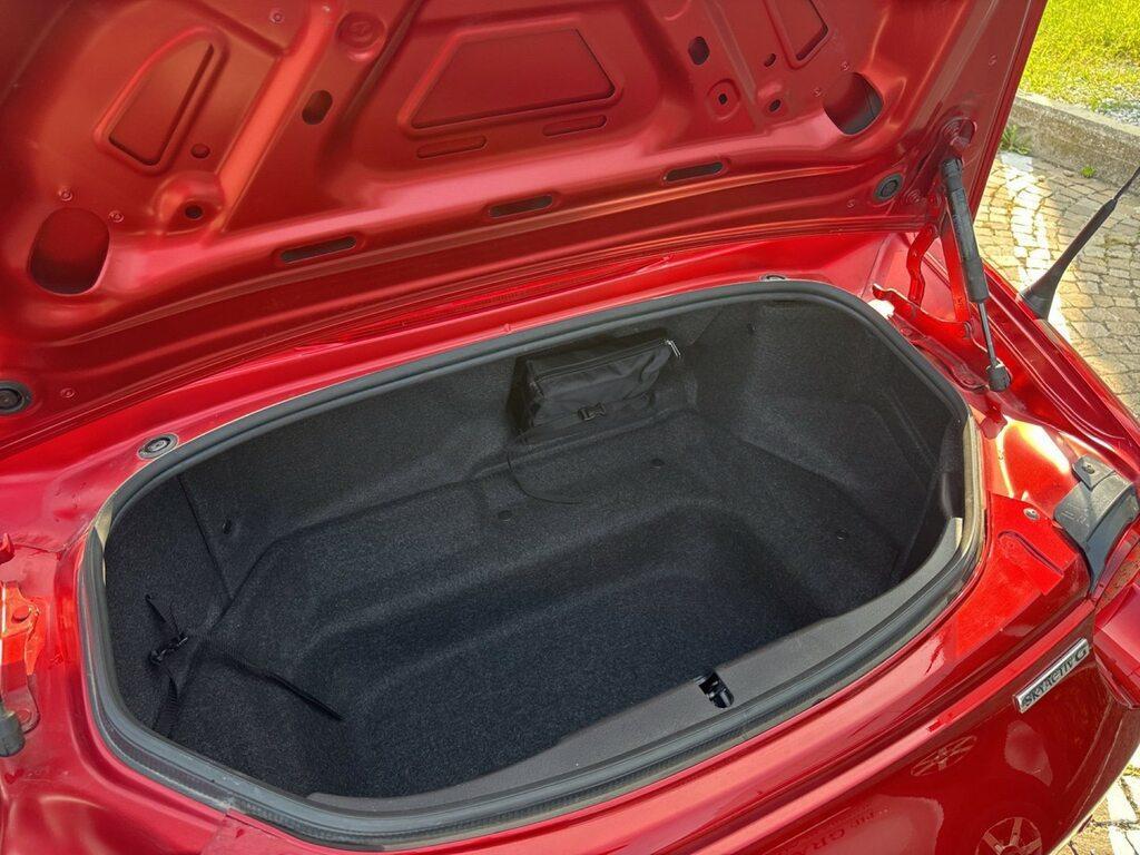 Mazda MX-5 Soft Top 2.0 Skyactiv-G Sport i-Activsense Technology