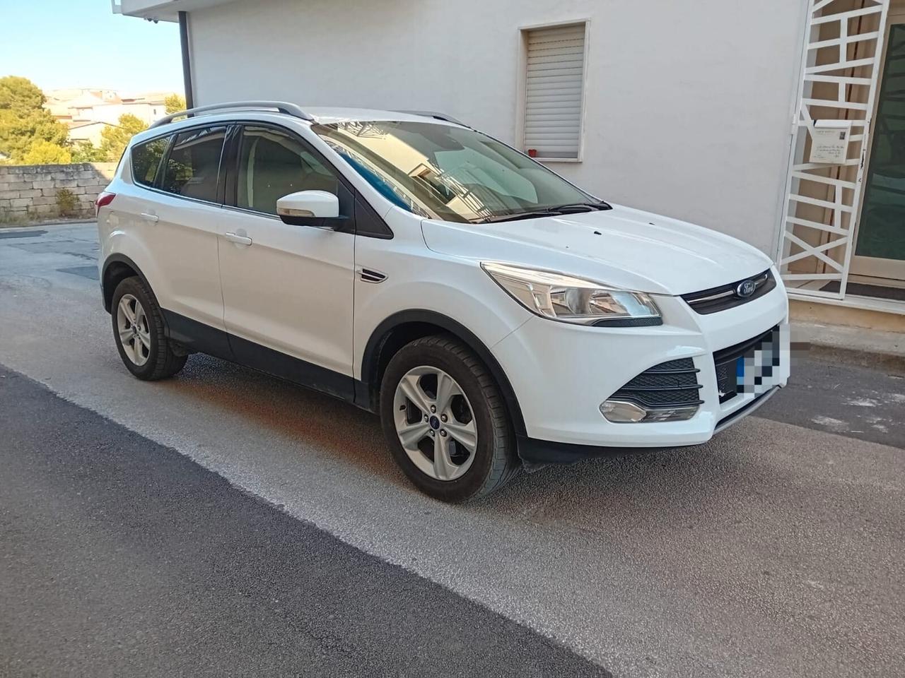Ford Kuga 2.0 TDCI 120 CV S&S 2WD Titanium