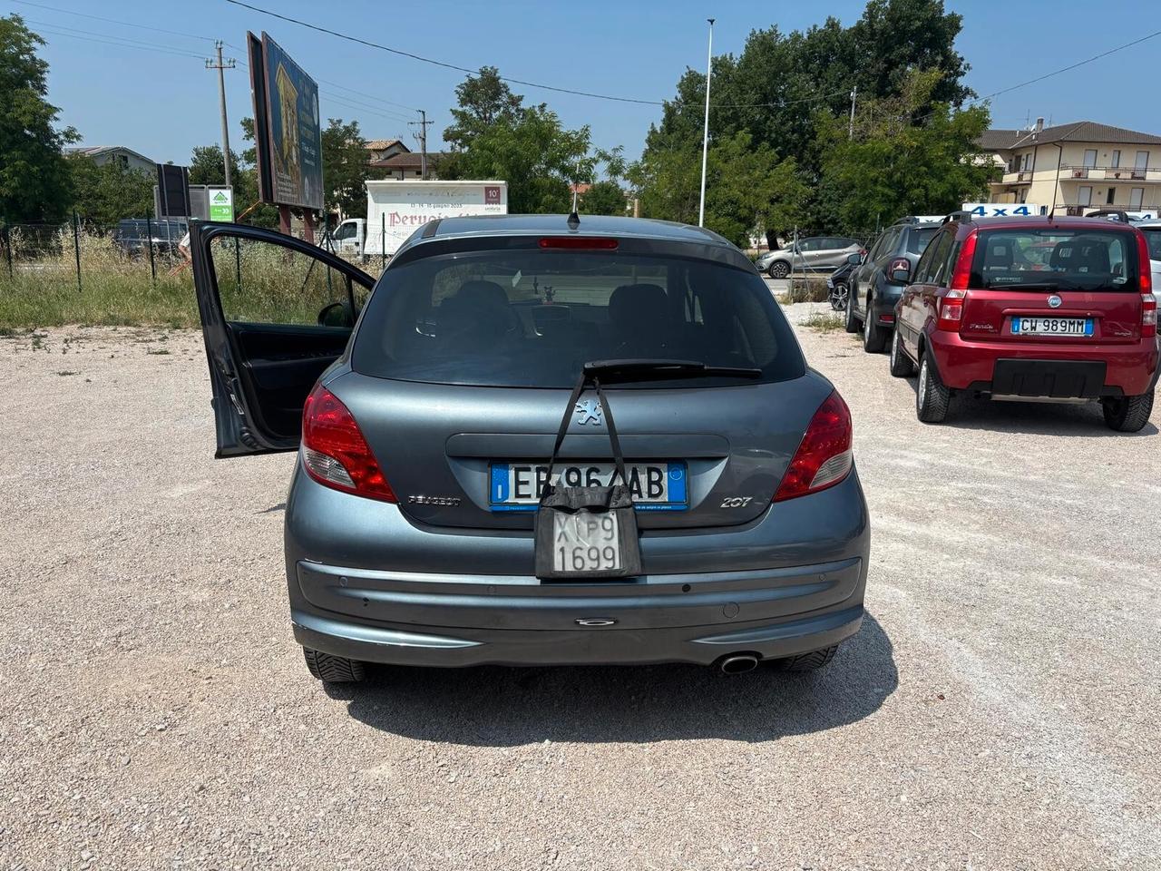 PEUGEOT 207 ANNO 2011 DS 1.6 ADATTA NEOPATENTATI KM 233 MILA