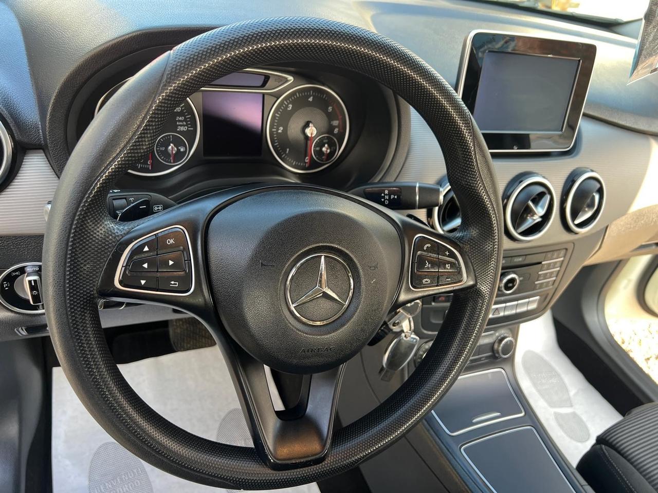 Mercedes-benz B 180 d Automatic Premium
