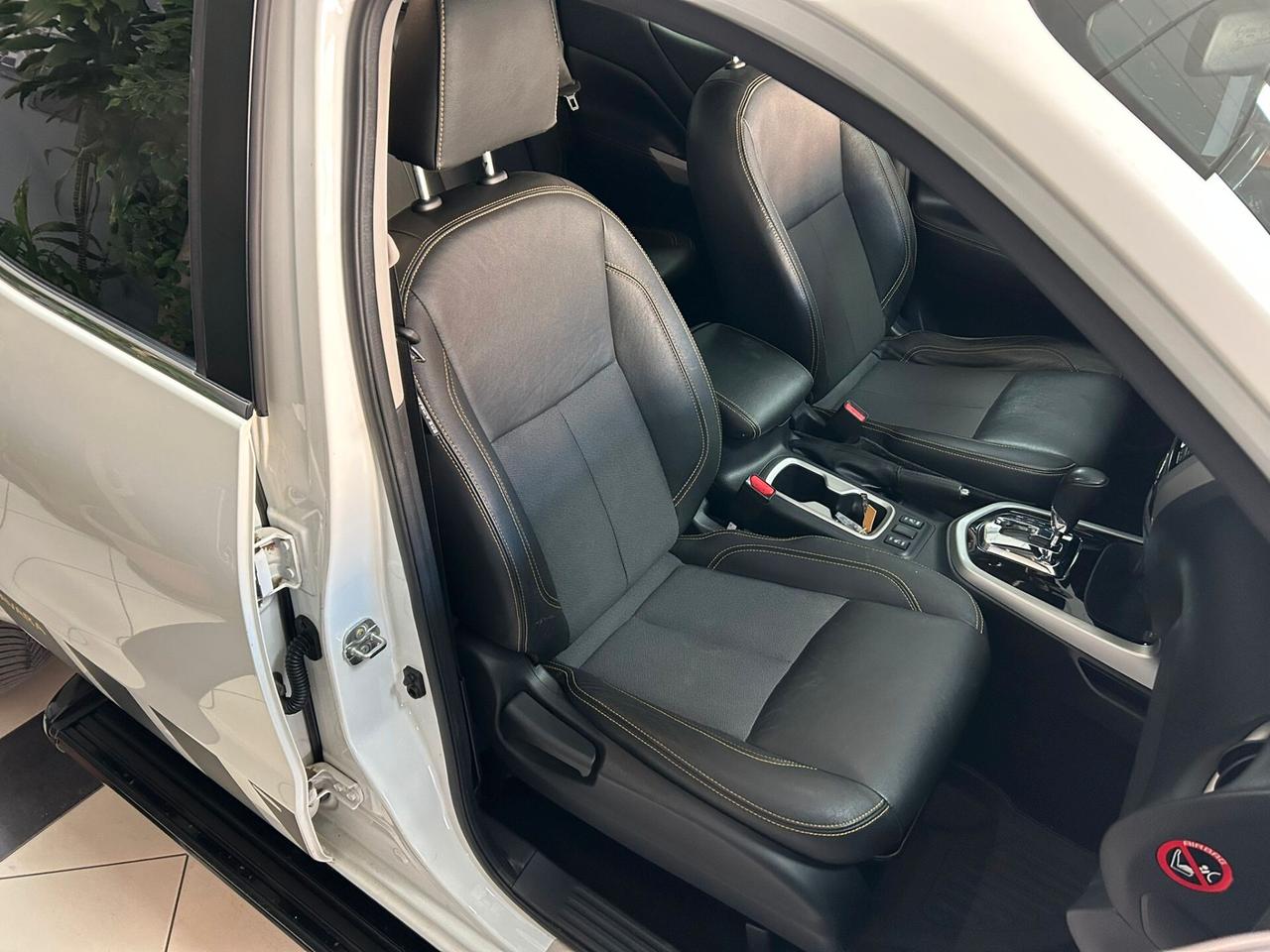 Nissan Navara 2.3 dCi 4WD D. Cab N-Connecta auto