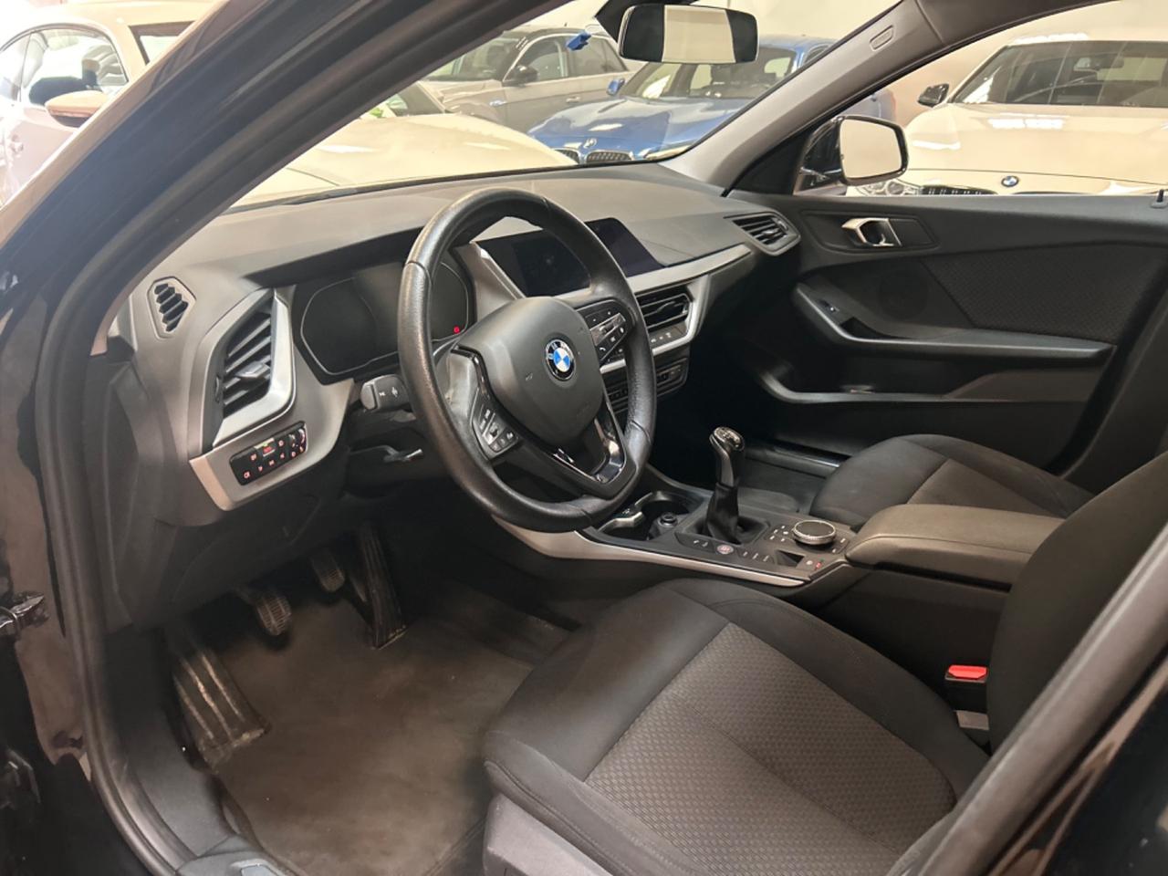 Bmw 116 116d 5p. Msport