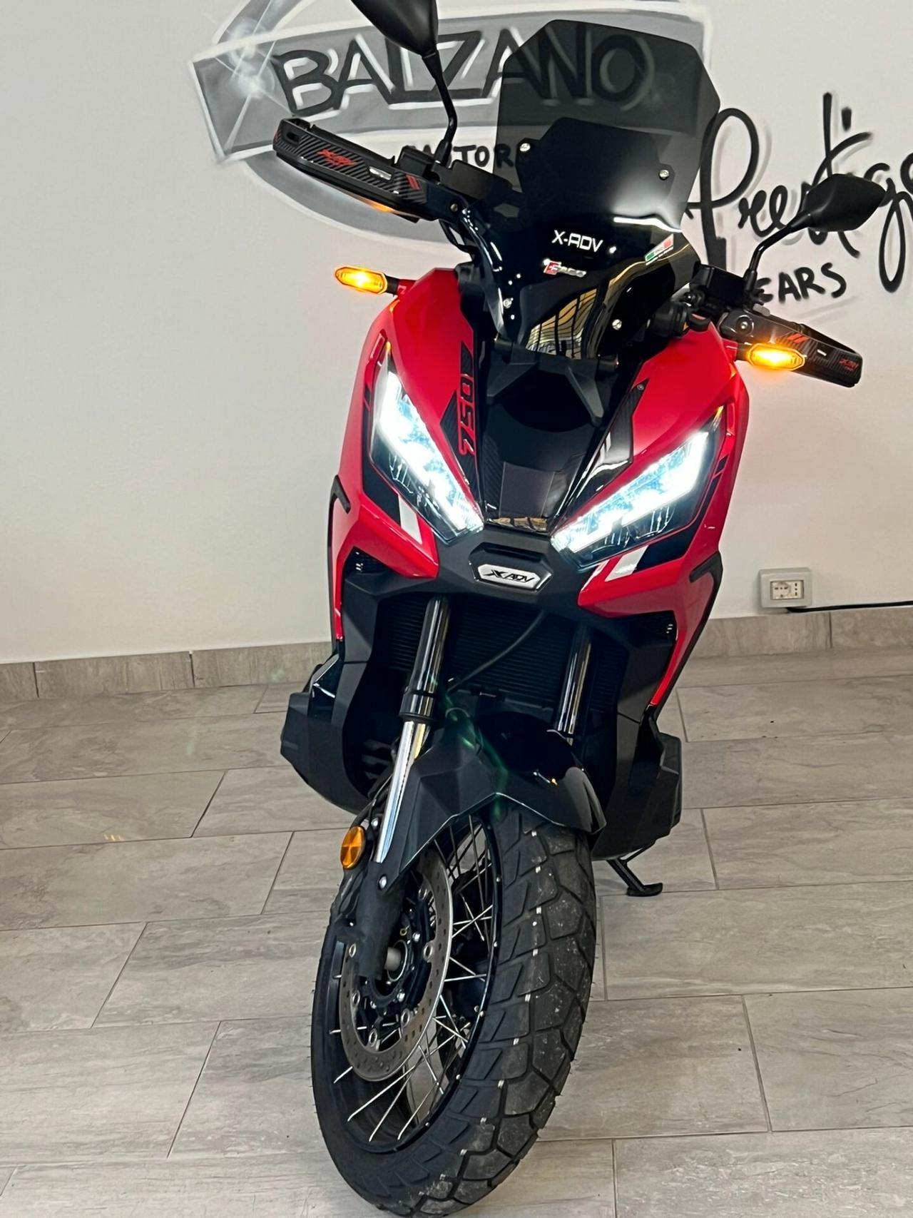 HONDA X-ADV 750 SPECIAL EDITION 2024