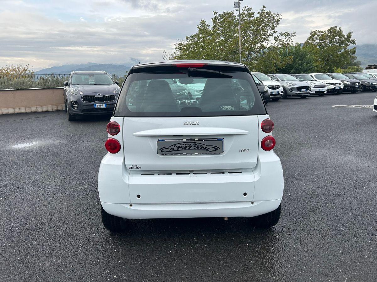 SMART - Fortwo - 1000 52 kW MHD coupé passion