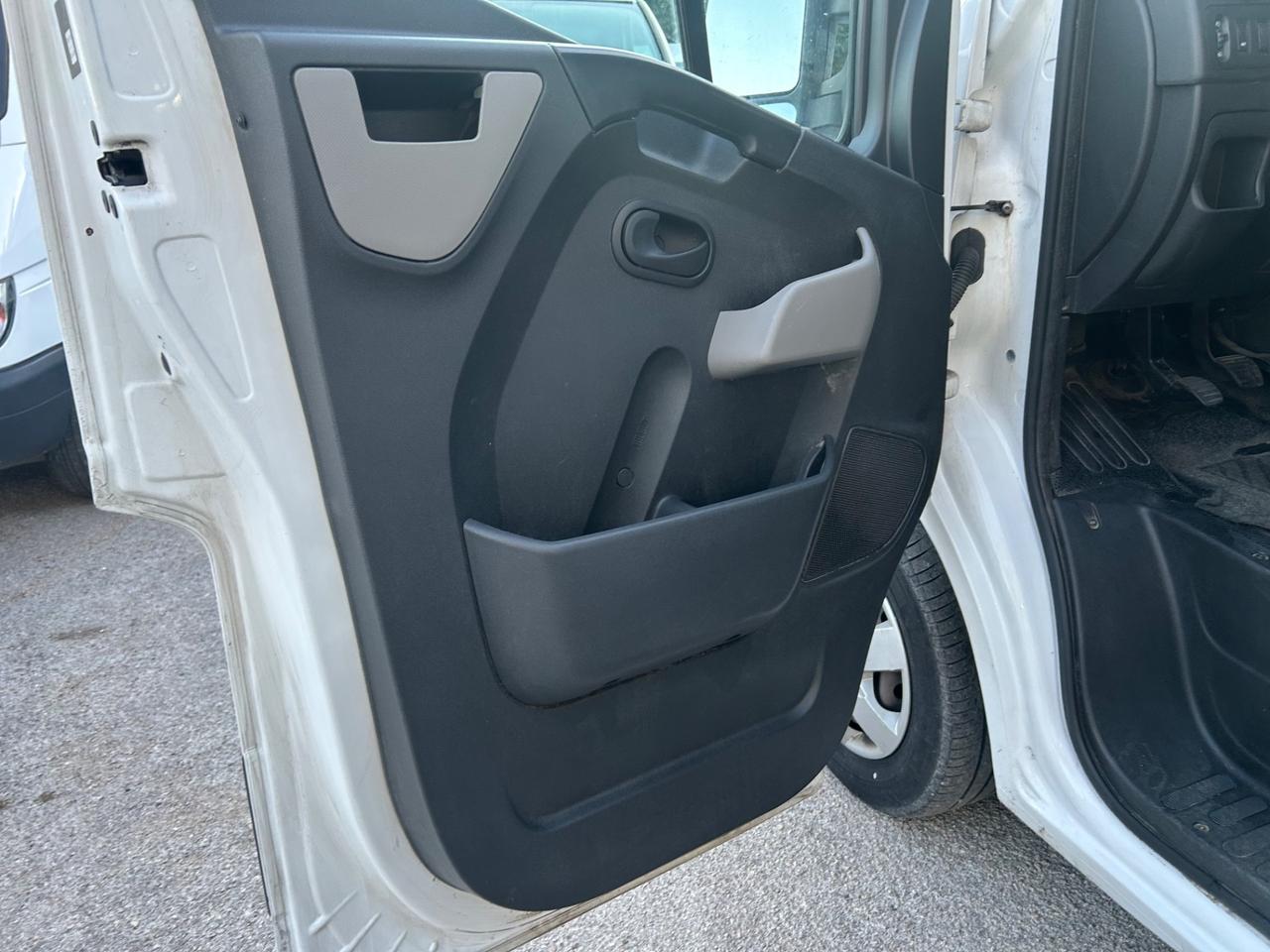 Nissan NV400 2.3 dCi PC-TN Furgone
