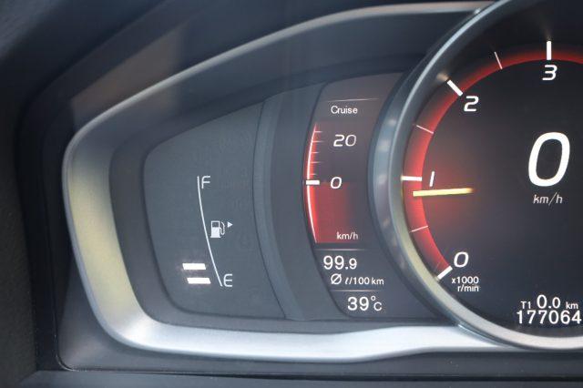 VOLVO V60 D2 Geartronic Automatica Navi Tel USB LED Cockpit
