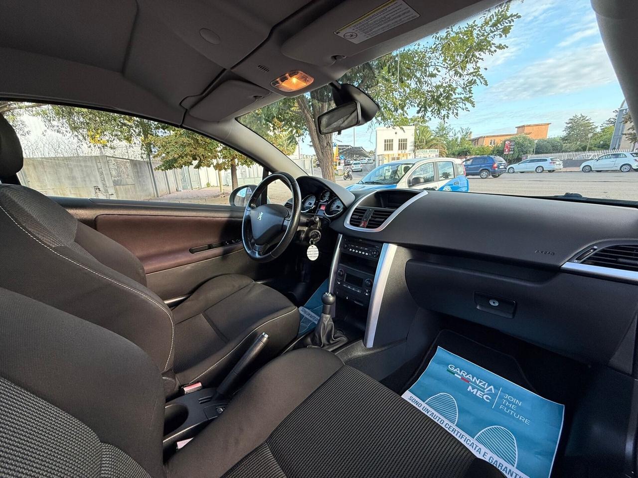 Peugeot 207 1.6 CABRIO NEOPATENTATI