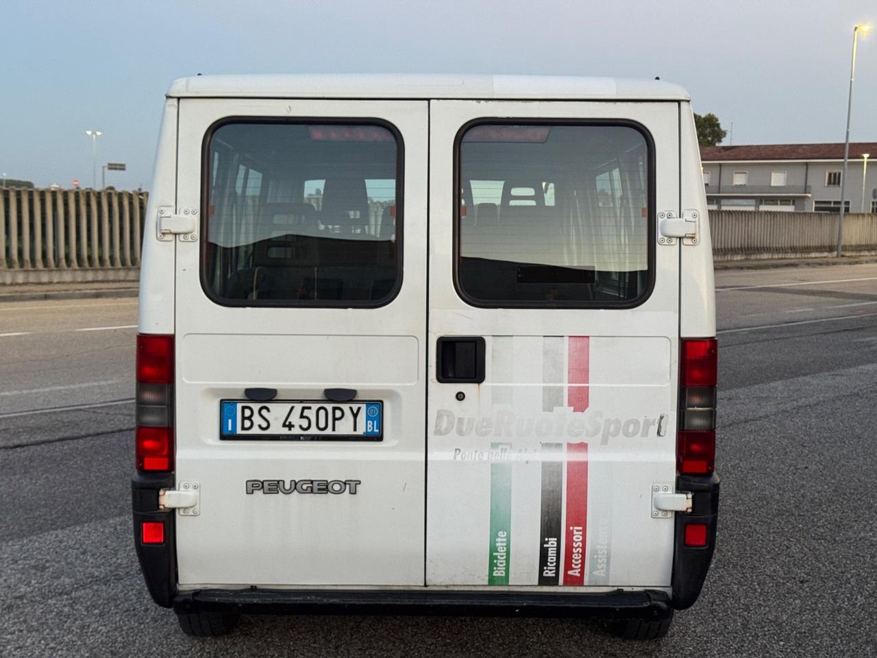 Peugeot Boxer 2.8 HDi 127cv 9 posti