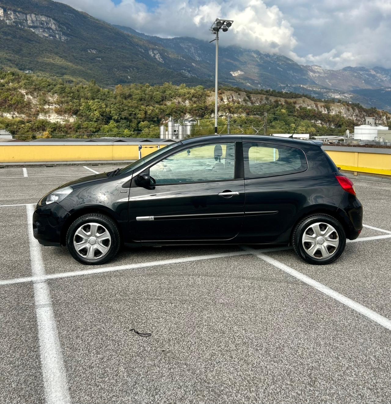 Renault Clio 1.2 Edizione Live! Neopatentati
