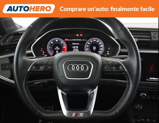AUDI Q3 35 TDI S line edition