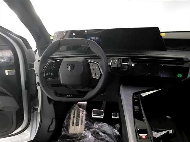 Peugeot NUOVO 5008 5008 1.2 hybrid GT 136cv e-dcs6