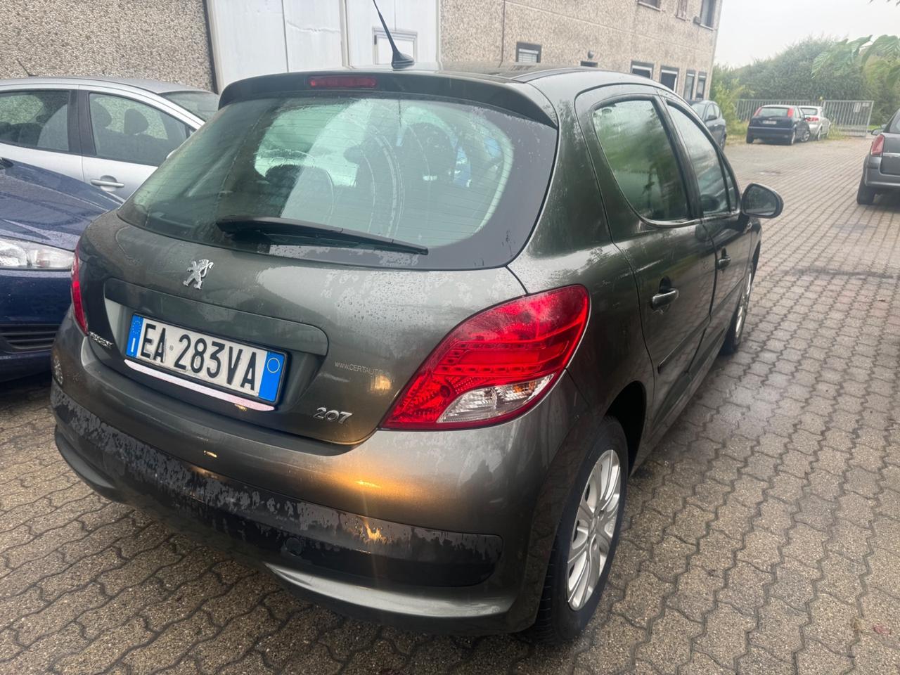 Peugeot 207 2009/1.4 VTi 95CV 5p. X Line 70 kw