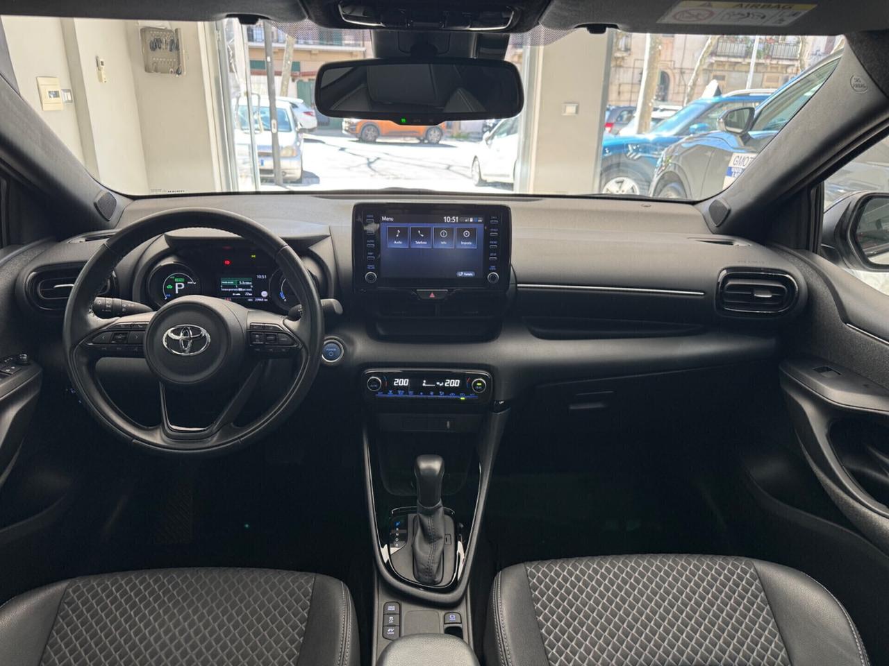 Toyota Yaris 1.5 Hybrid Lounge Aziendale