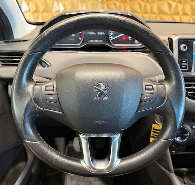 Peugeot 208 BlueHDi 75 5 porte Allure