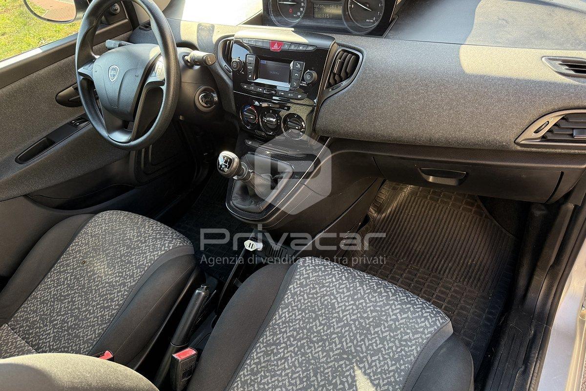 LANCIA Ypsilon 1.2 69 CV 5 porte Gold